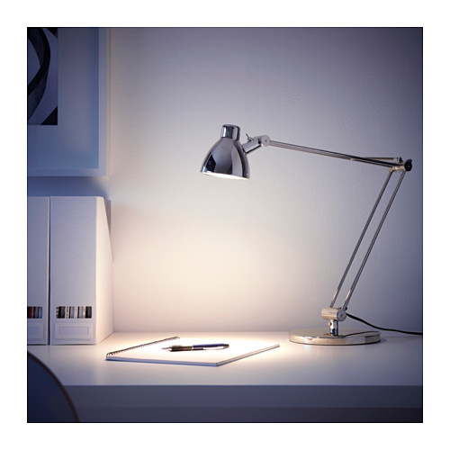 Đèn bàn làm việc IKEA ANTIFONI - Đèn bàn làm việc IKEA ANTIFONI là sản phẩm được ưa chuộng với thiết kế đơn giản nhưng tinh tế. Đèn được thiết kế với độ sáng được điều chỉnh linh hoạt, giúp bạn dễ dàng điều chỉnh độ sáng phù hợp với nhu cầu công việc. Hãy xem ảnh để tìm hiểu thêm về các tính năng của đèn bàn làm việc này.
