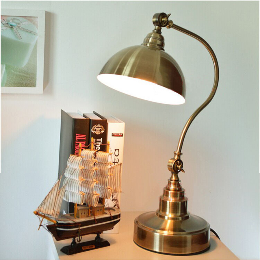 Đèn bàn cổ điển phong cách MỹFavorlamp-American-Retro-Style2